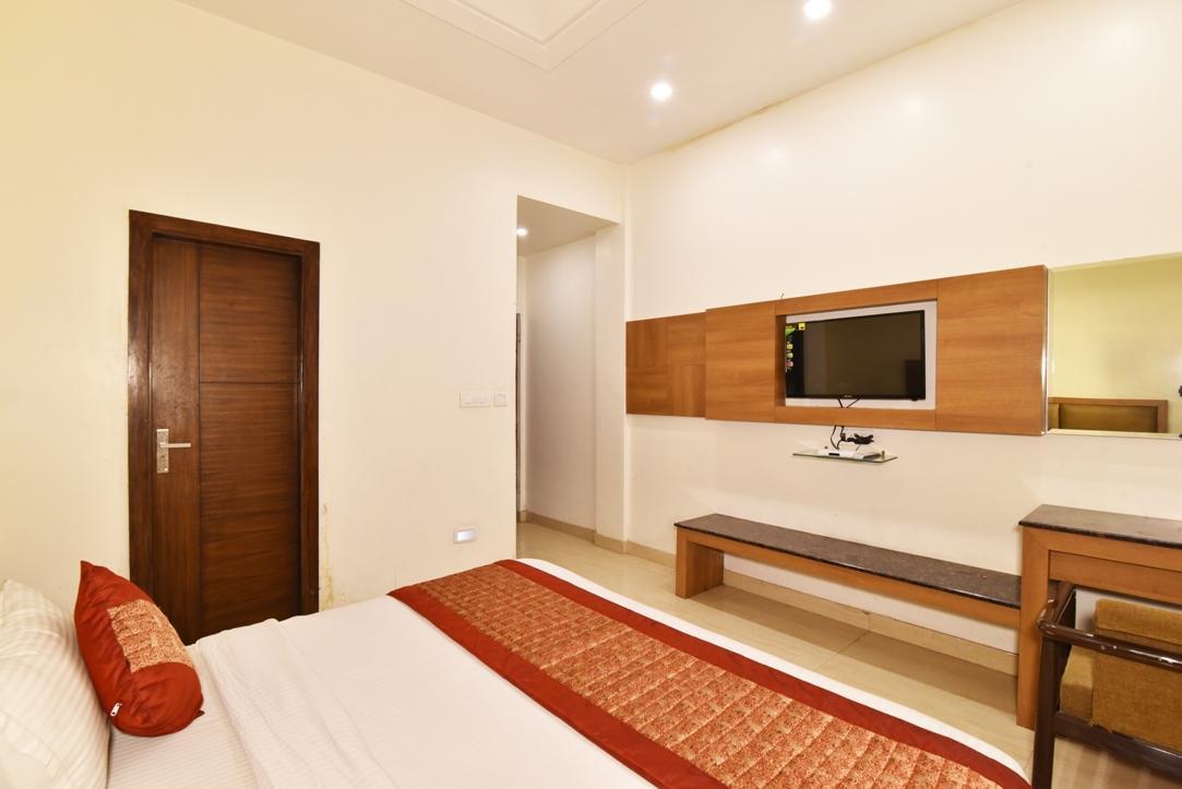 Hotel B-Comfort 阿姆利则 外观 照片
