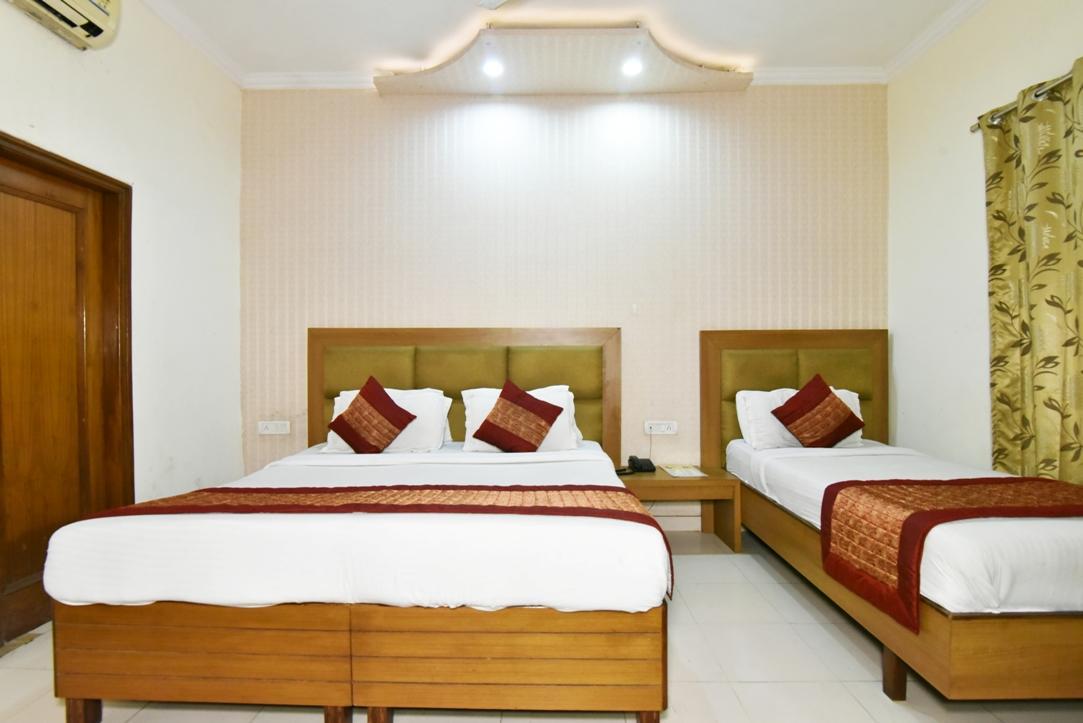Hotel B-Comfort 阿姆利则 外观 照片